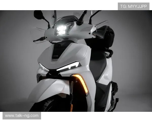 意大利大奖赛惊险收官摩托车手激烈争夺年度总冠军